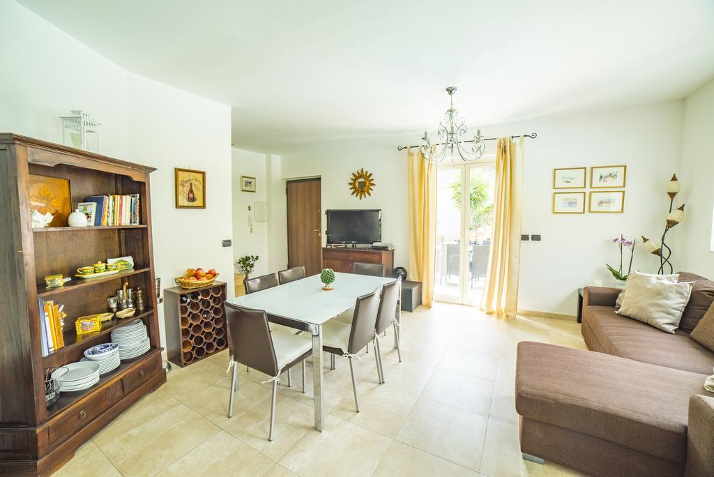 Villa Almond Taormina Luaran gambar